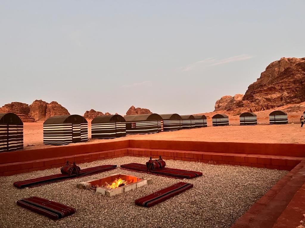 Wadi Rum Sky Tours&Camp Eksteriør billede
