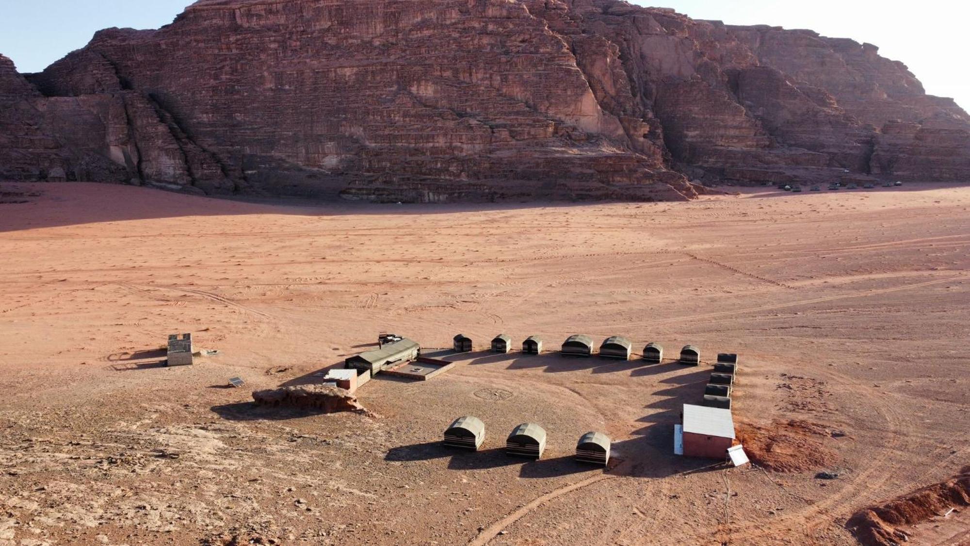 Wadi Rum Sky Tours&Camp Eksteriør billede